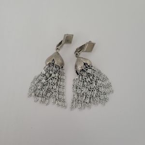 Vintage Sarah Coventry clip on tassel earrings